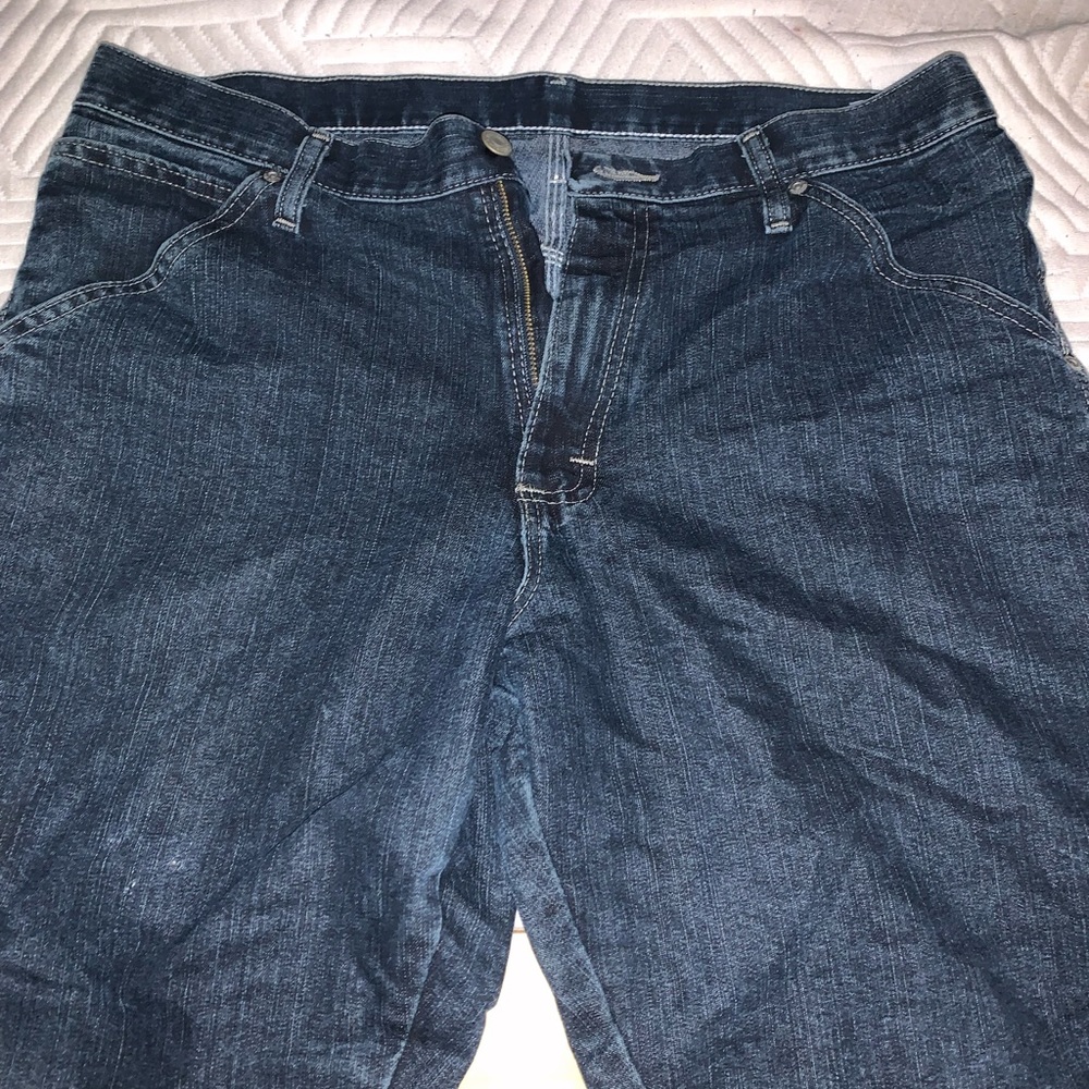 Wrangler Blue Jeans Size 32